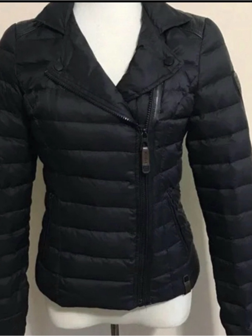 RUDSAK Black Quilted Asymmetrical light puffer jacket